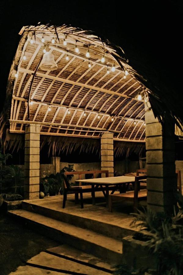 Point F Siargao Apartment Catangnan Екстериор снимка